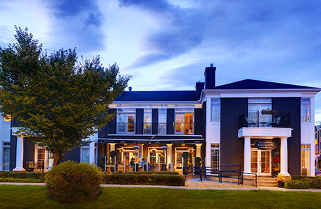 Kensington Riverside Inn PWg o[TCh C